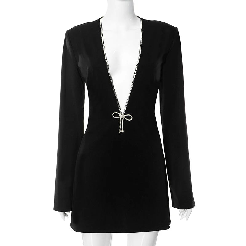 Ula Vrouwen Zwarte Mini Jurk | Diepe V-hals, Chic en Flatterend 6