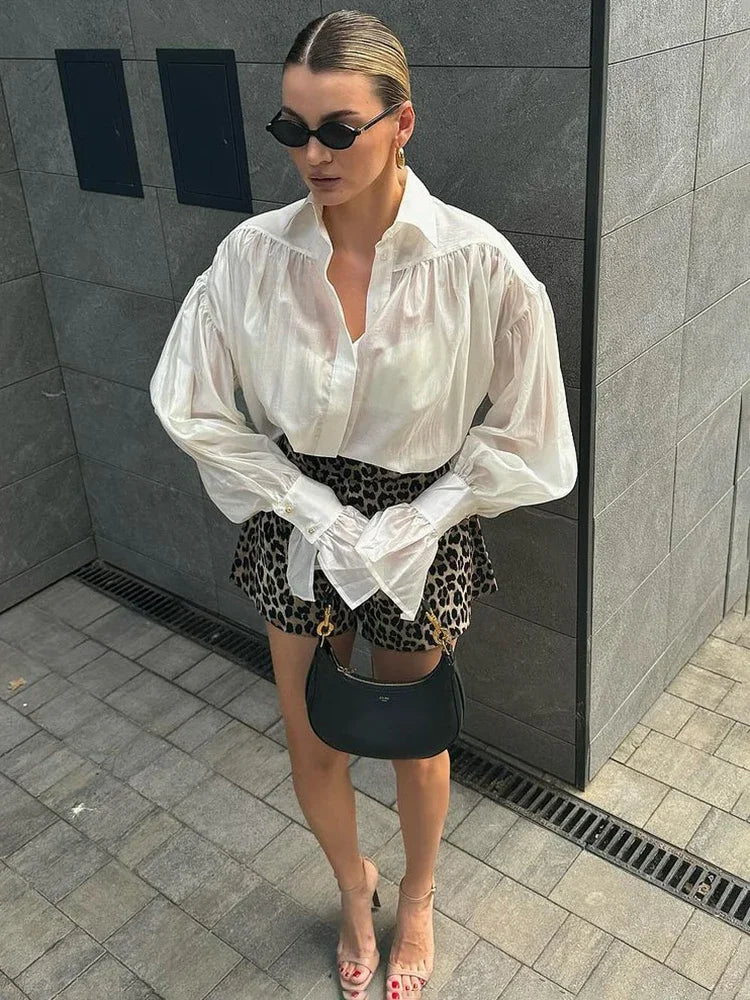 Hilda Women's Blouse | Lange Mouwen, Klassiek, Beschikbaar in Wit en Zwart 2